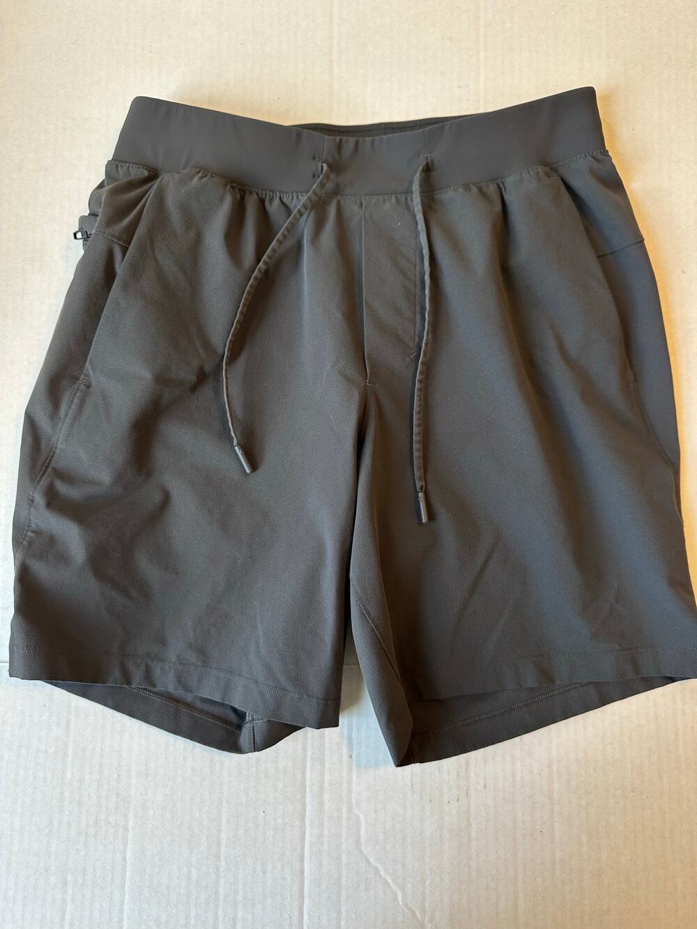 Lululemon Mens Zeroed In Linerless Short 7" Sz Small LM7BJ0S